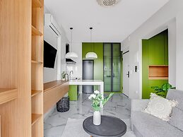 Sanders Old Port - Adorable 1-bdr. Apt. w/ Balcony