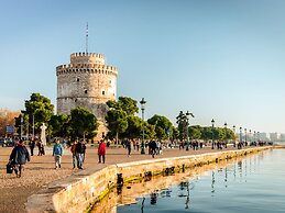 Sanders Old Port - Adorable 1-bdr. Apt. w/ Balcony