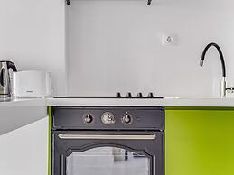 Sanders Old Port - Adorable 1-bdr. Apt. w/ Balcony