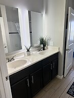 Luxury & Spacious Orlando