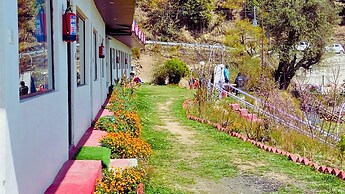 Haut Monde King's Paradise Resort