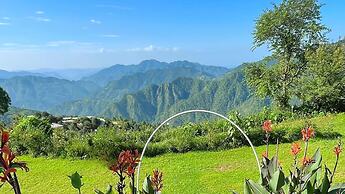 Haut Monde King's Paradise Resort