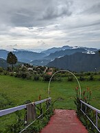 Haut Monde King's Paradise Resort