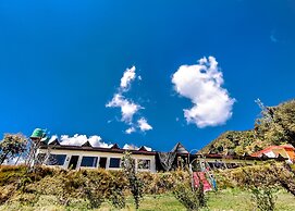 Haut Monde King's Paradise Resort