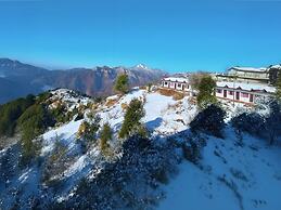 Haut Monde King's Paradise Resort