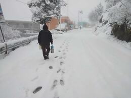 Haut Monde King's Paradise Resort