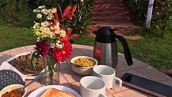 Haut Monde King's Paradise Resort