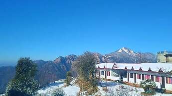 Haut Monde King's Paradise Resort