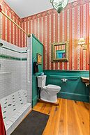 The Peerless Hotel by WanderLodges