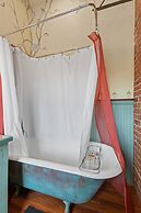 The Peerless Hotel by WanderLodges