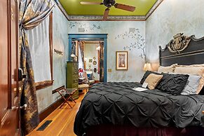 The Peerless Hotel by WanderLodges