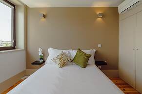 Legacy Oporto Design Apartment G by Vacationy