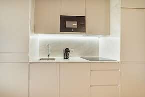 Legacy Oporto Design Apartment G by Vacationy