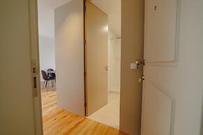 Legacy Oporto Design Apartment G by Vacationy
