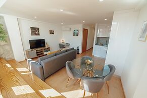 Modern Stylish Apartment II by Vacationy