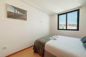 Modern Stylish Apartment II by Vacationy