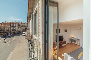 Modern Stylish Apartment II by Vacationy