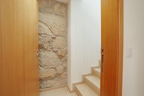 Modern Stylish Apartment III by Vacationy