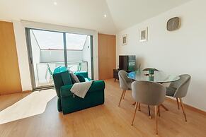 Modern Stylish Apartment III by Vacationy