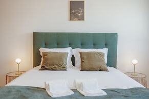 Modern Stylish Apartment III by Vacationy