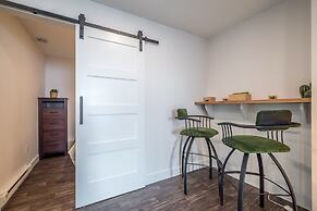 Cozy Fully-Equipped 2 Bedroom Suite