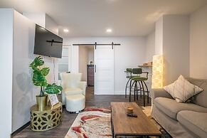 Cozy Fully-Equipped 2 Bedroom Suite