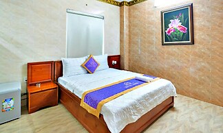 HANZ Anna Hotel