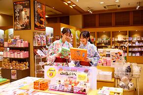 Ooedo Onsen Monogatari Premium Shiomiso