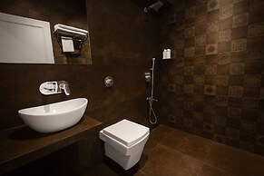 Arnna Hotel - Goregaon