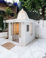 Arnna Hotel - Goregaon