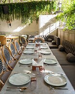 Arnna Hotel - Goregaon