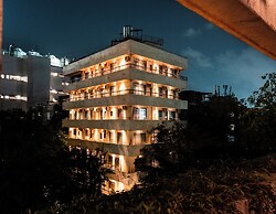 Arnna Hotel - Goregaon