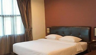 Capital O Rail Hotel