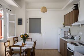 Arodou Studio and Apartment