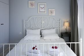 Arodou Studio and Apartment