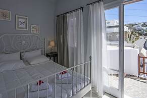 Arodou Studio and Apartment