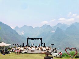 H'mong Village Resort Ha Giang