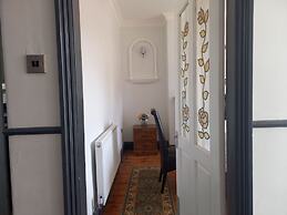 Charming 4-bed Victorian House in Retford