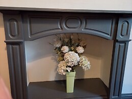 Charming 4-bed Victorian House in Retford