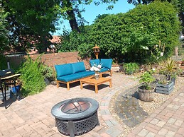 Charming 4-bed Victorian House in Retford