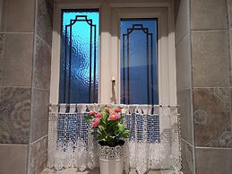 Charming 4-bed Victorian House in Retford