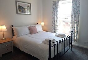 Charming 4-bed Victorian House in Retford