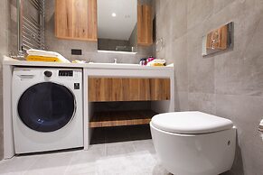 Luxury Residence with Indoor Pool & GYM