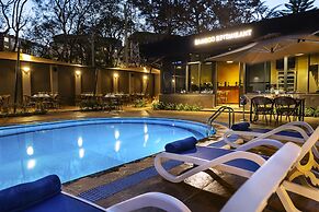 Saggys Suites Hotel & Spa