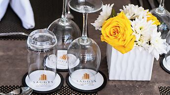 Saggys Suites Hotel & Spa