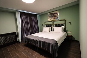 Paliani Hotel