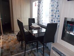 Stunning 3-bed Caravan in Abergele