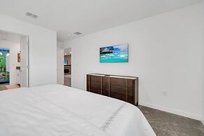 9 Bed Pool Home Storey Lake Resort! 9 Bedroom Home by RedAwning