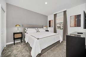 9 Bed Pool Home Storey Lake Resort! 9 Bedroom Home by RedAwning