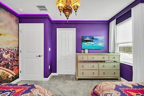 9 Bed Pool Home Storey Lake Resort! 9 Bedroom Home by RedAwning